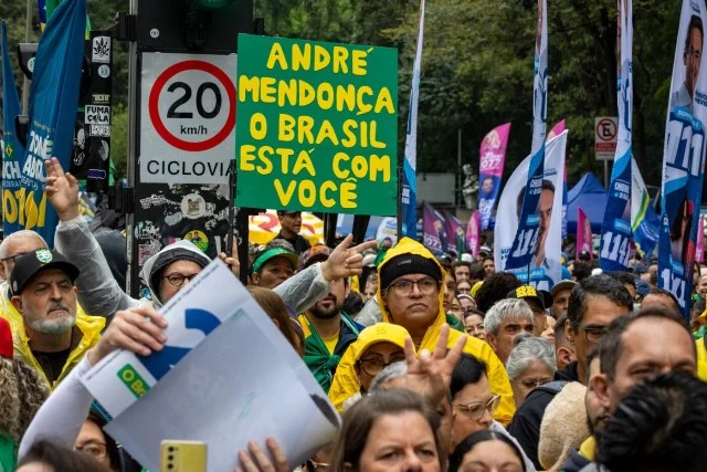 Ato de 7 de Setembro na Avenida Paulista reuniu milhares de pessoas. A manifestação foi convocada e liderada pelo senador e candidato à Presidência Flávio Bolsonaro (PL)