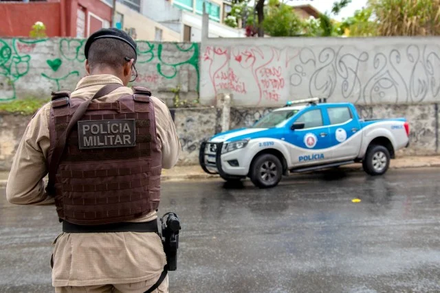Polícia Militar realiza blitz e rondas no bairros de Salvador